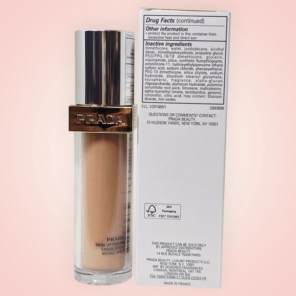Prada Reveal Skin Optimazing Foundation LW25 Sunscreen SPF17 Refillable 1 fl oz - Picture 6 of 8